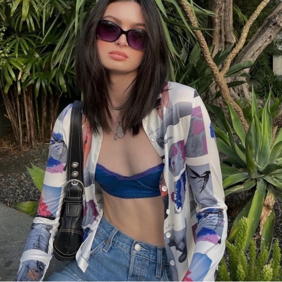 With Jean Bobbie Shirt - Picture 1 of 3